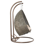 Sedia sospesa a dondolo a forma di uovo con supporto in metallo, telaio in vimini e cuscino – Beige / Blu antracite / Bianco / Blu / Bianco antico / Marrone / Tela, 2 posti